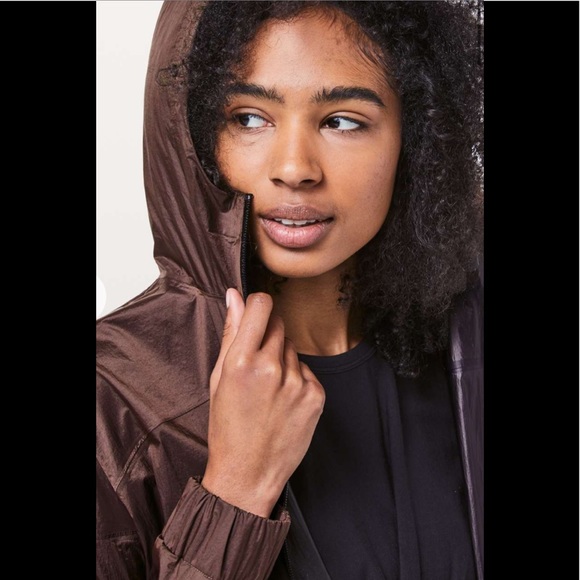 Lululemon Drizzle Down Jacket
Purple Taupe / Black - Picture 5 of 10